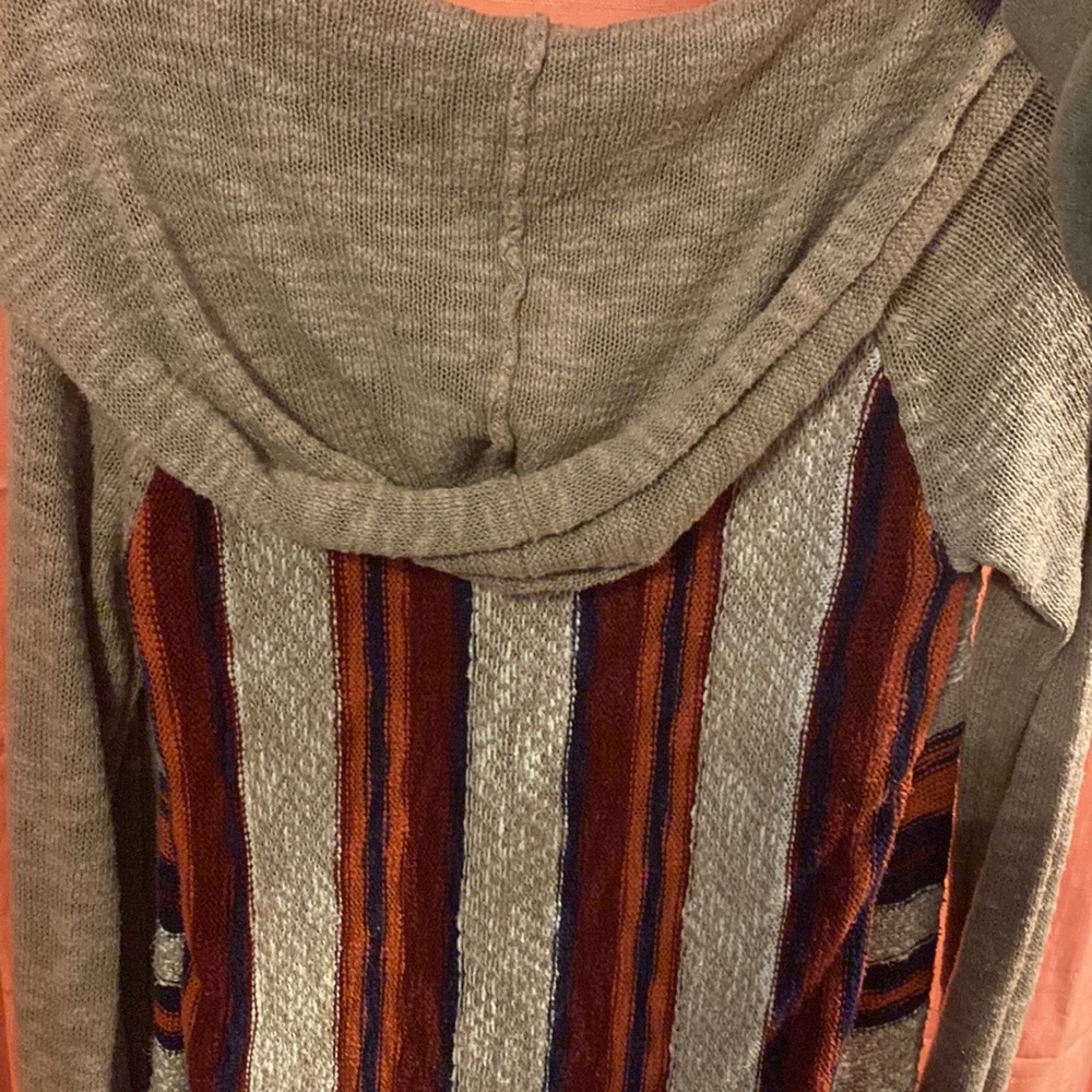 Never wore, fall cardigan, it is cute but just didn’t wanna wear